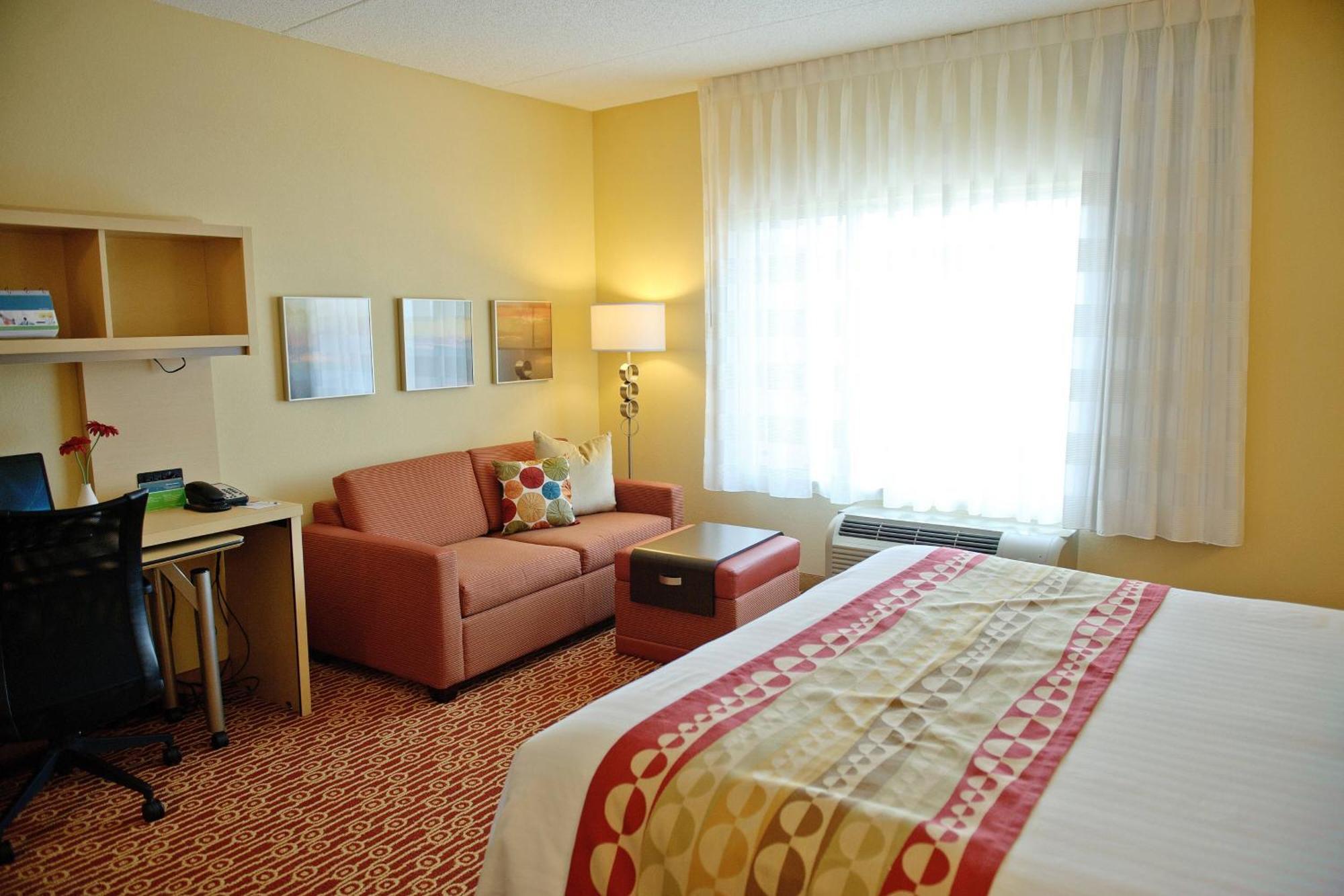 ทาวน์เพลส สวีท ชาร์ล็อต มัวร์สวิลล์ Hotel ภายนอก รูปภาพ